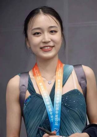 【深度人物志】家国情怀的冰上践行:归国运动员朱易的抉择启示录 情感心理