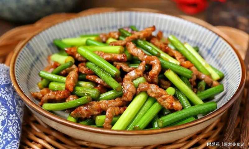 【深度拆解】蒜苔炒制核心壁垒:蜡质层结构与热传导机制的科学解析 家电市场